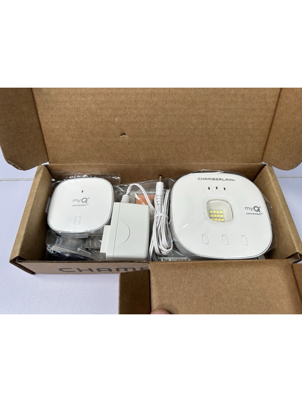 Chamberlain myQ Smart Garage Control MYQ-G0401 WiFi Hub Door Sensor Complete